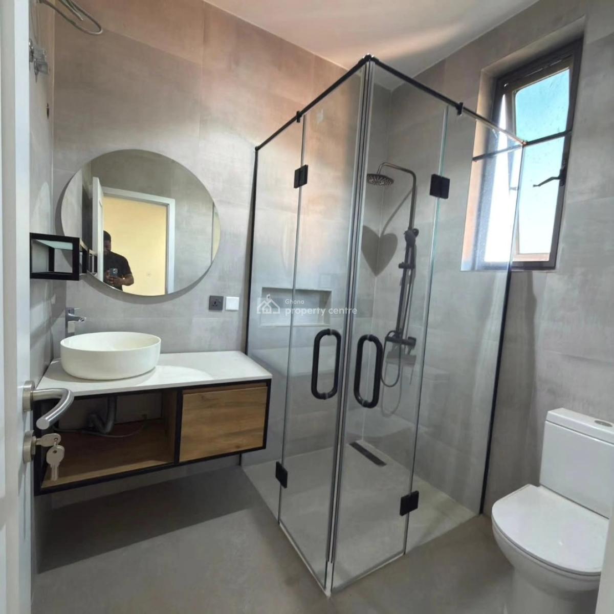 Executive 4 Bedrooms, East Airport, Airport Residential Area, Accra, House for Sale