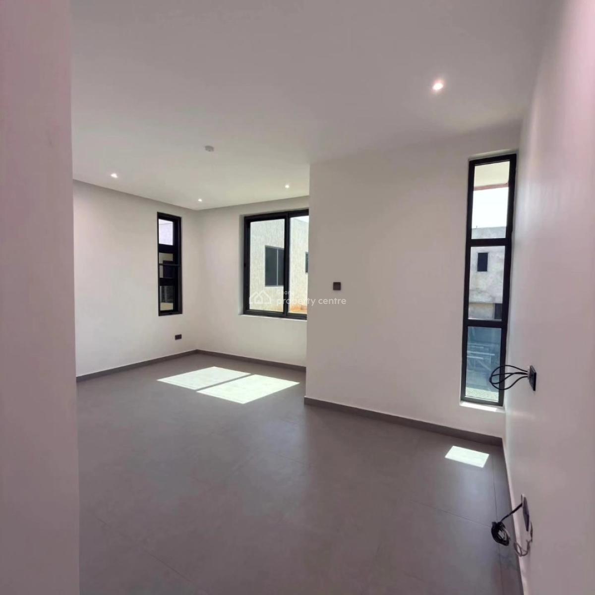 Executive 4 Bedrooms, East Airport, Airport Residential Area, Accra, House for Sale