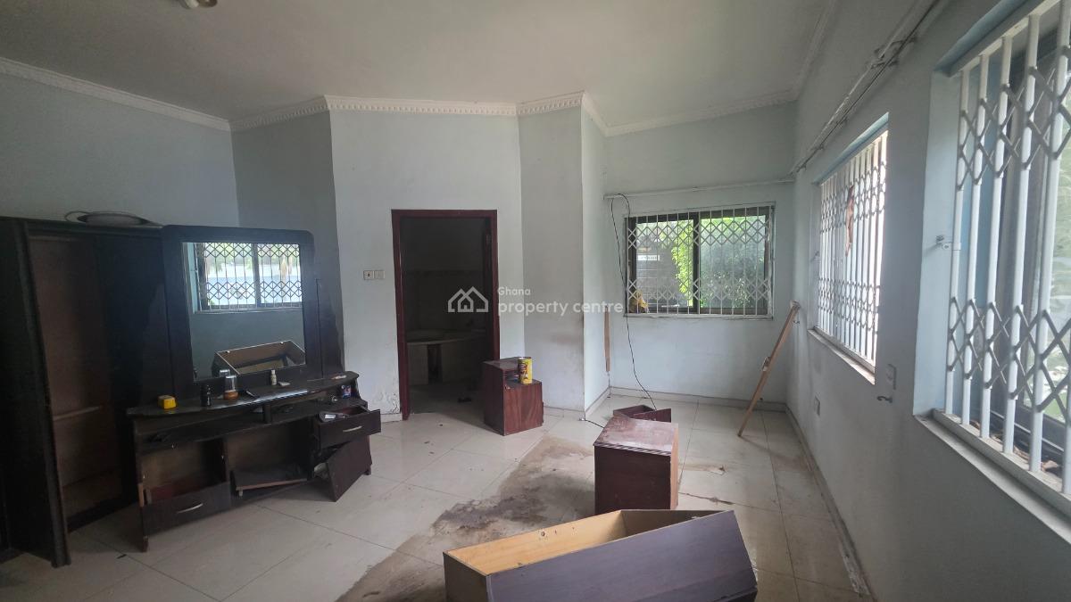 4 Bedroom House with Boys Quarters and Pool at Cantonment, Cantonment, Accra Metropolitan, Accra, House for Sale