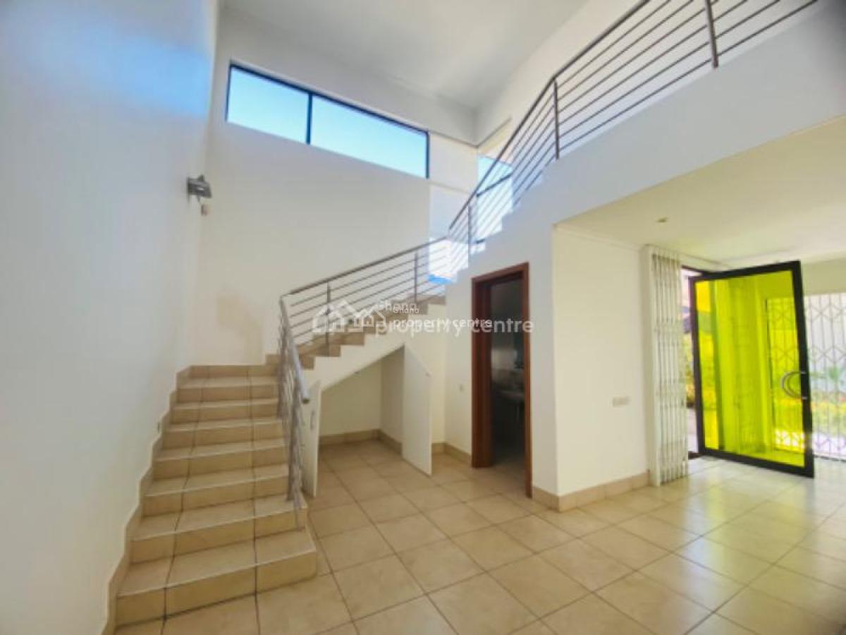 4 Bedroom Townhouse with Private Swimming Pool in a Gated Community, Airport Residential Area, Accra, Townhouse for Rent