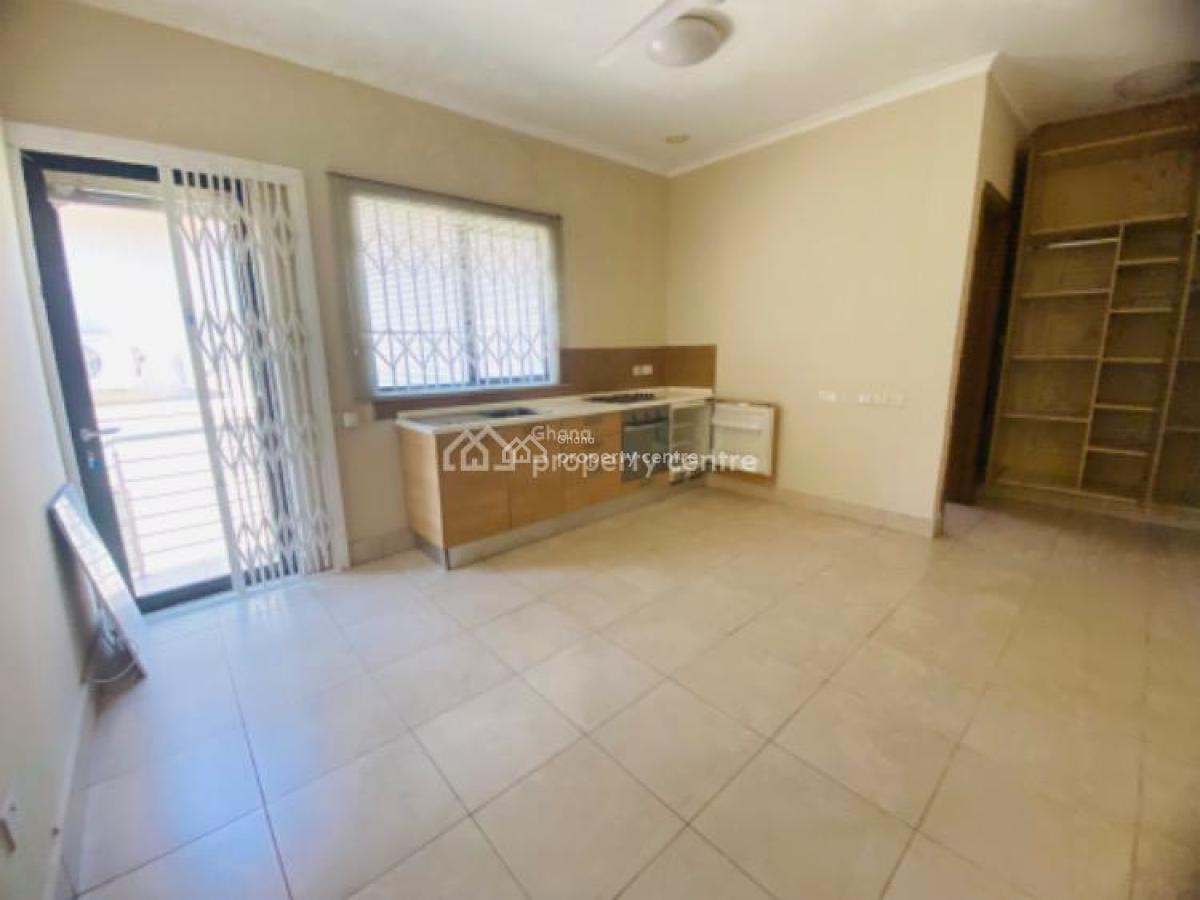 4 Bedroom Townhouse with Private Swimming Pool in a Gated Community, Airport Residential Area, Accra, Townhouse for Rent