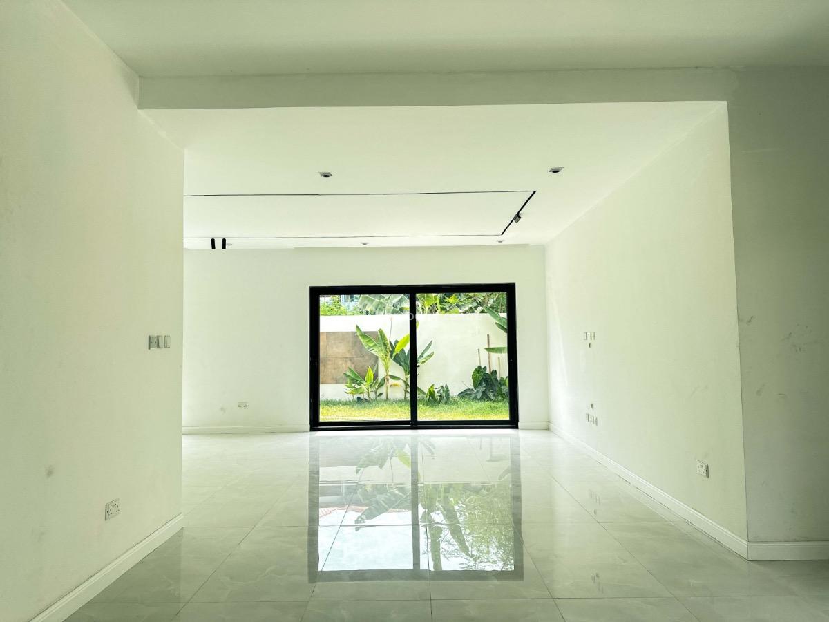 4 Bedroom Townhouse with Staff Quarters in a Gated Community, Cantonments, Accra, Townhouse for Sale
