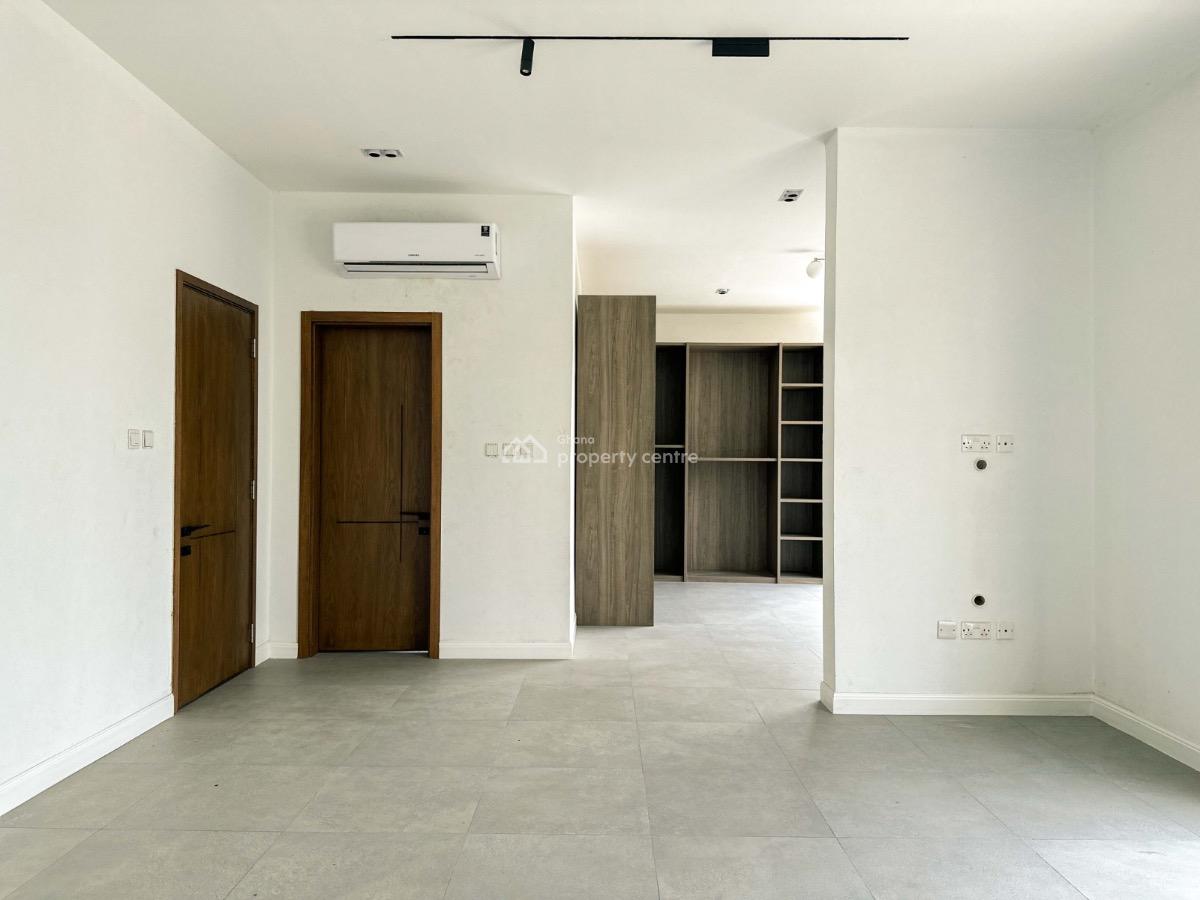 4 Bedroom Townhouse with Staff Quarters in a Gated Community, Cantonments, Accra, Townhouse for Sale