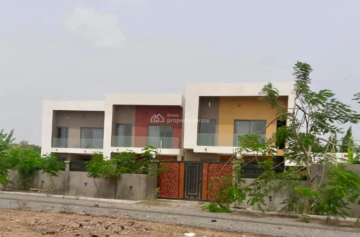 3 Bed Townhouse with Staff Quarters in a Gated Community with Pool, Community 6, Tema, Accra, Townhouse for Sale
