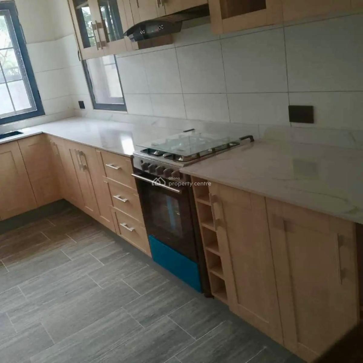 3 Bed Townhouse with Staff Quarters in a Gated Community with Pool, Community 6, Tema, Accra, Townhouse for Sale