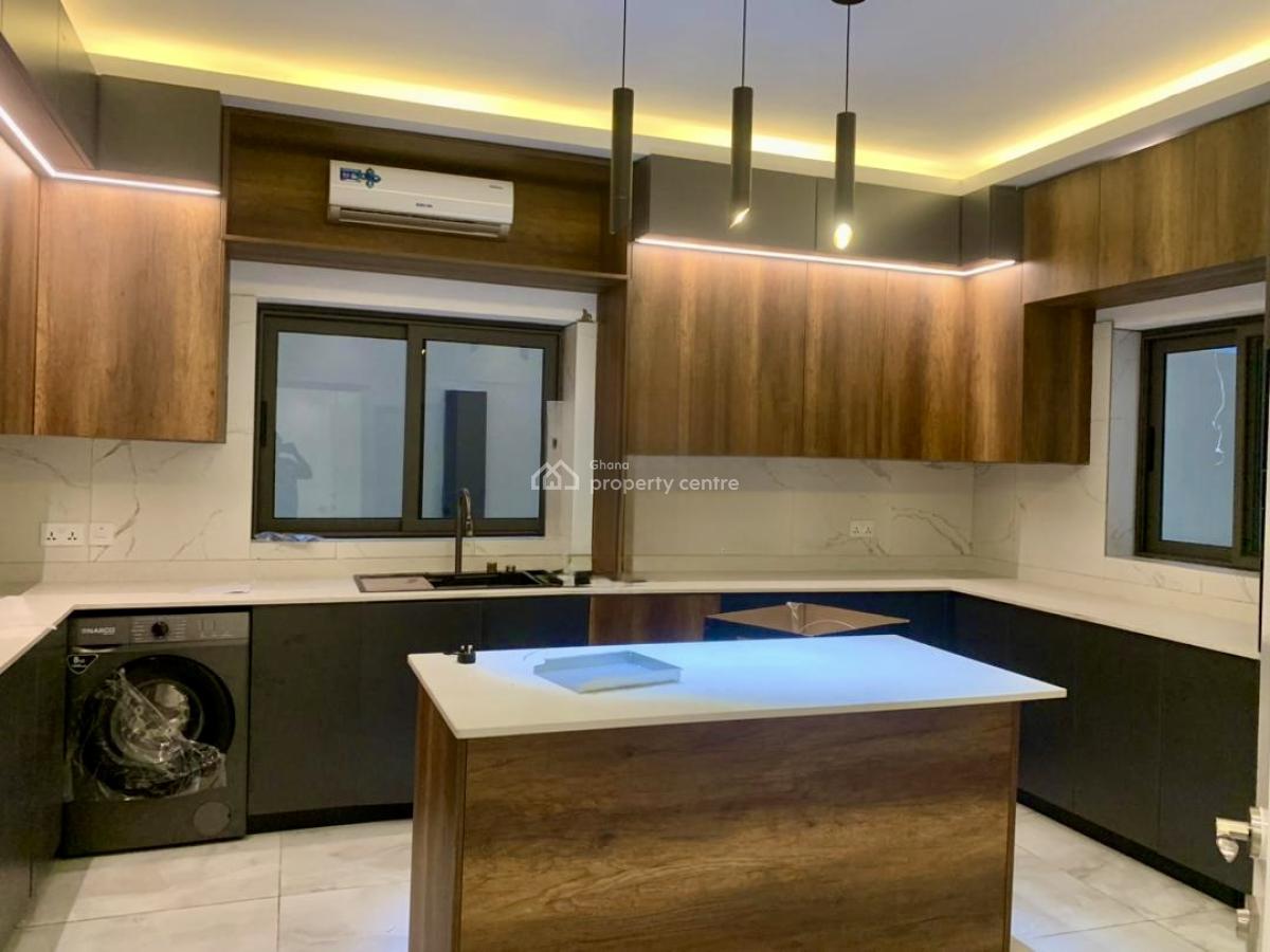 3 Bed Townhouse with Staff Quarters in a Gated Community with Pool, Tesano, Accra, Townhouse for Sale