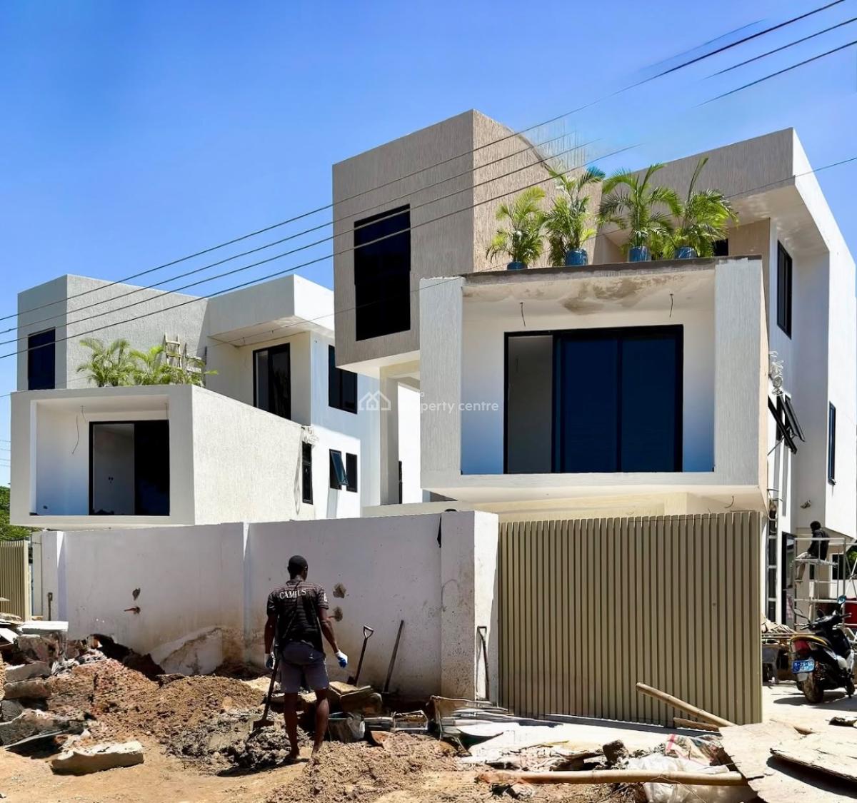 4 Bedroom Duplex with Swimming Pool and Staff Quarters, North Labone, Accra, Detached Duplex for Sale