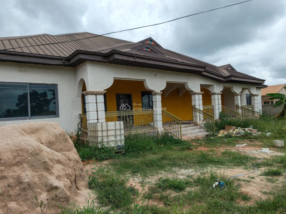 Guest House ( Hotel), Adesina, on Kenyasi Abrem Bonwire Road, Kumasi Metropolitan, Ashanti, Hotel / Guest House for Sale