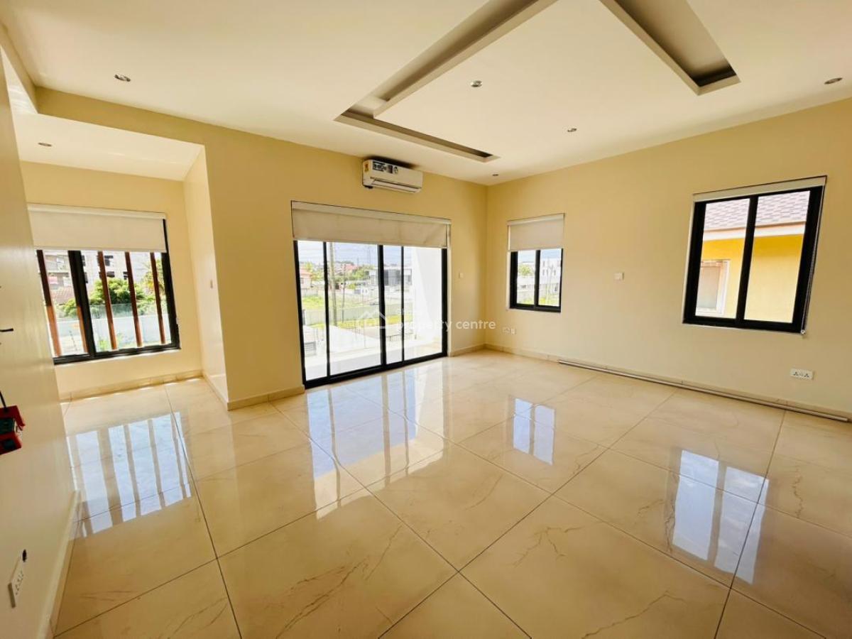 Executive 4 Bedrooms, Kadjebi, Volta Region, House for Sale