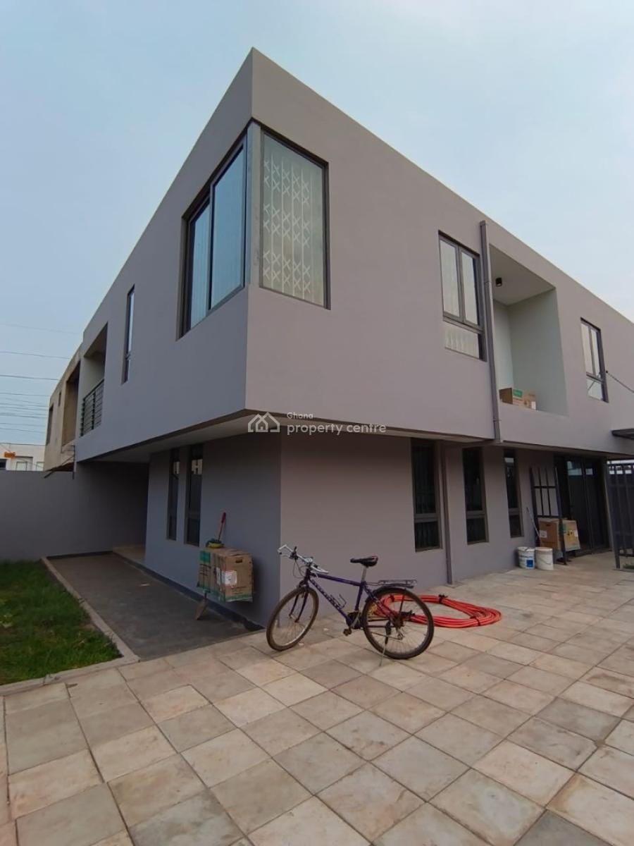 Executive 4 Bedroom, East Airport, Airport Residential Area, Accra, House for Rent