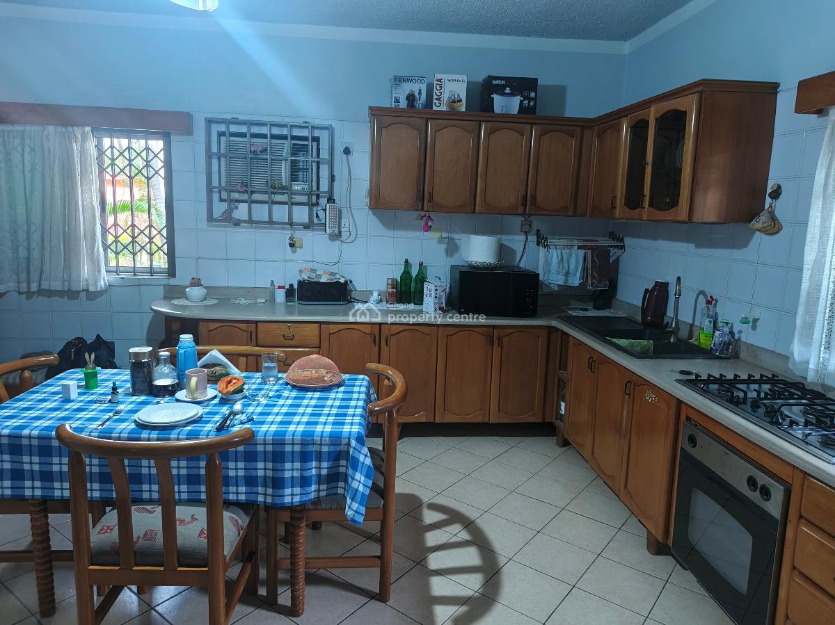 5bedrooms with Boys Quarters in Tema, Tema Community6, Tema, Accra, House for Sale
