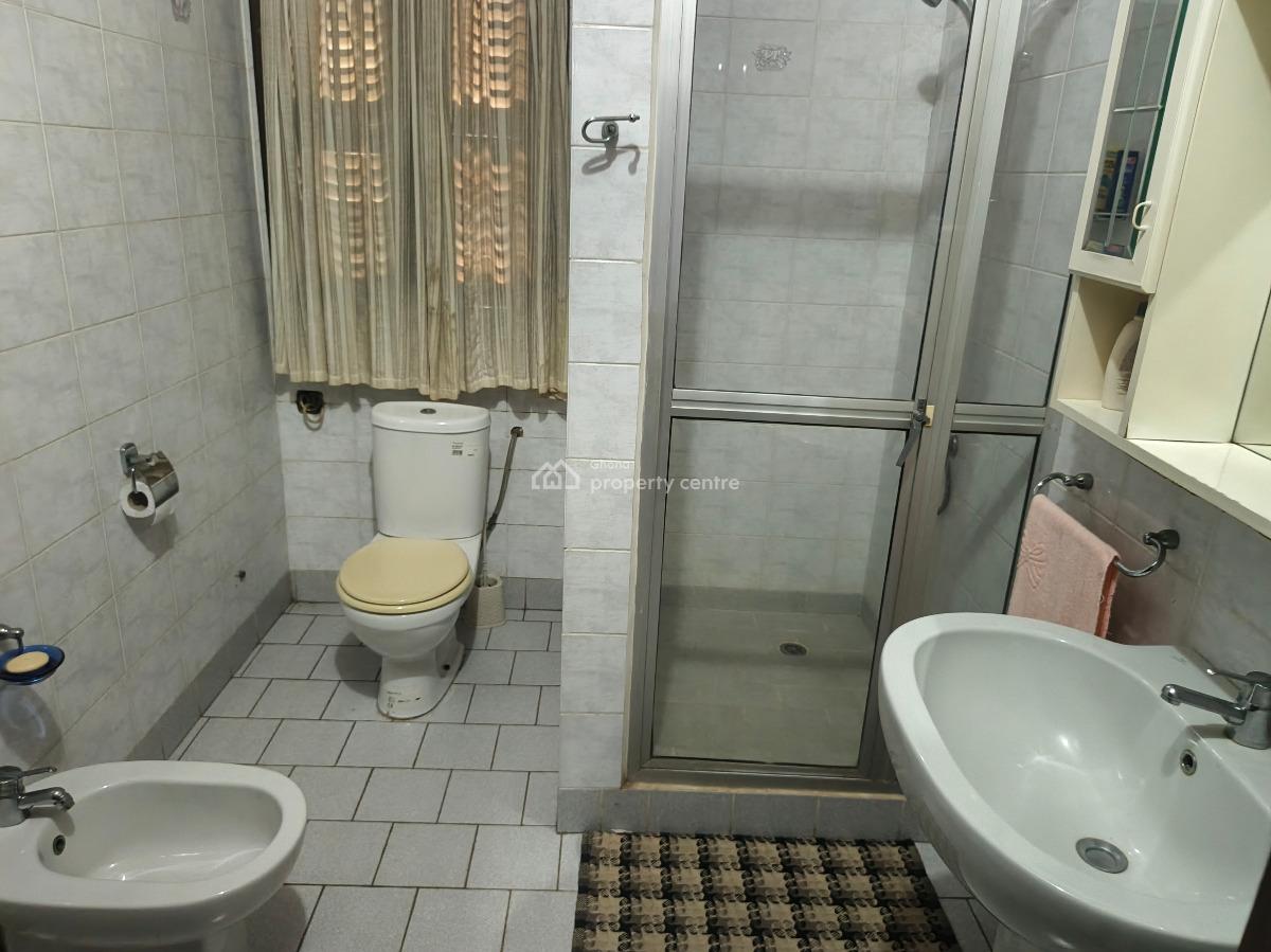 5bedrooms with Boys Quarters in Tema, Tema Community6, Tema, Accra, House for Sale