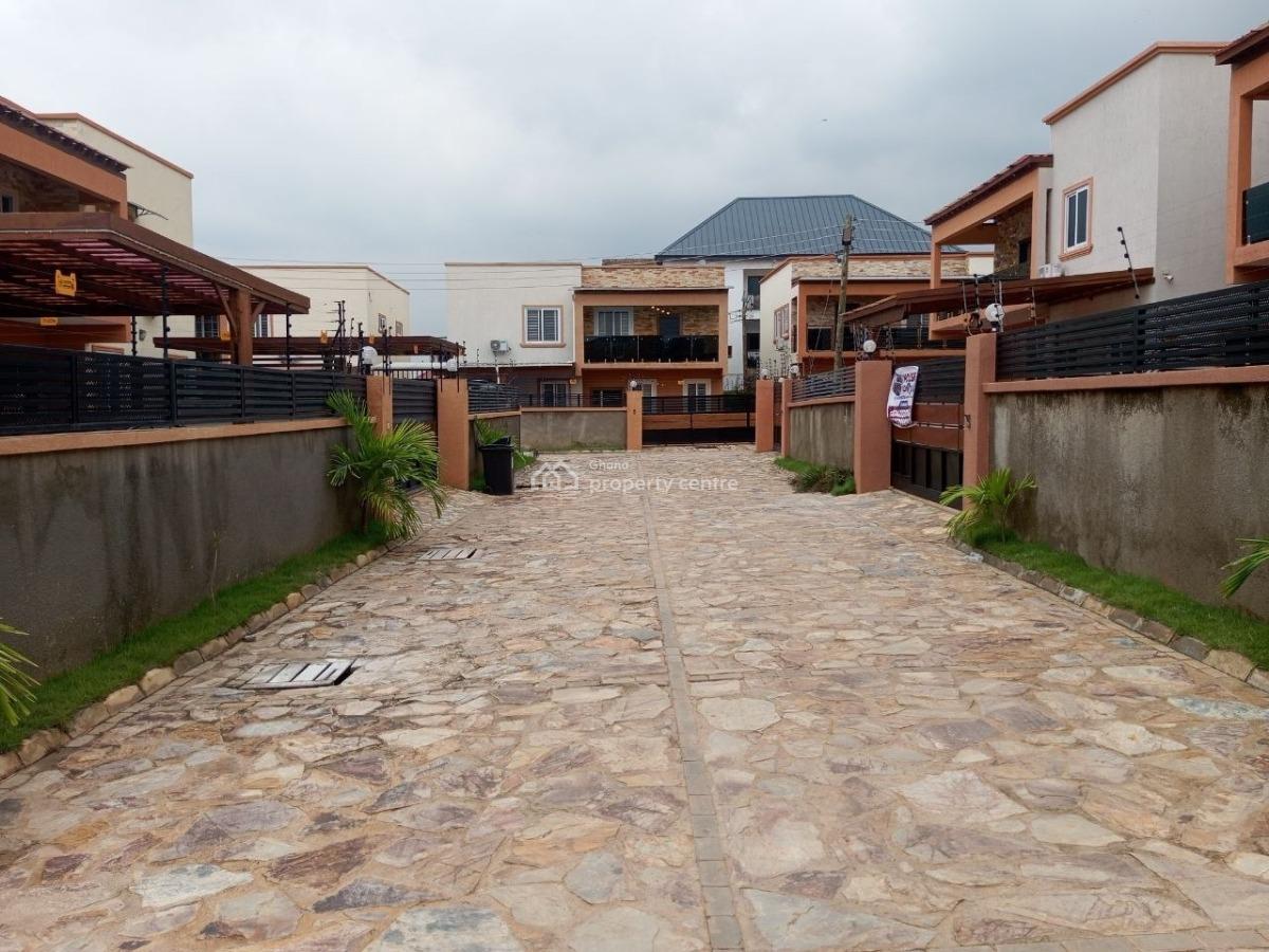 Executive 3 Bedroom, Achimota, Accra, Townhouse for Rent
