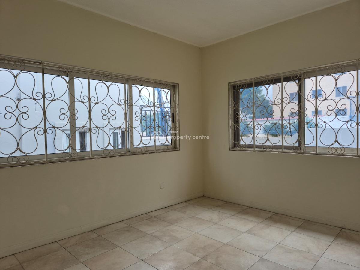 Commercial 5-bed Office Building @airport Residential Area, Airport Residential Area, Accra, Office Space for Rent