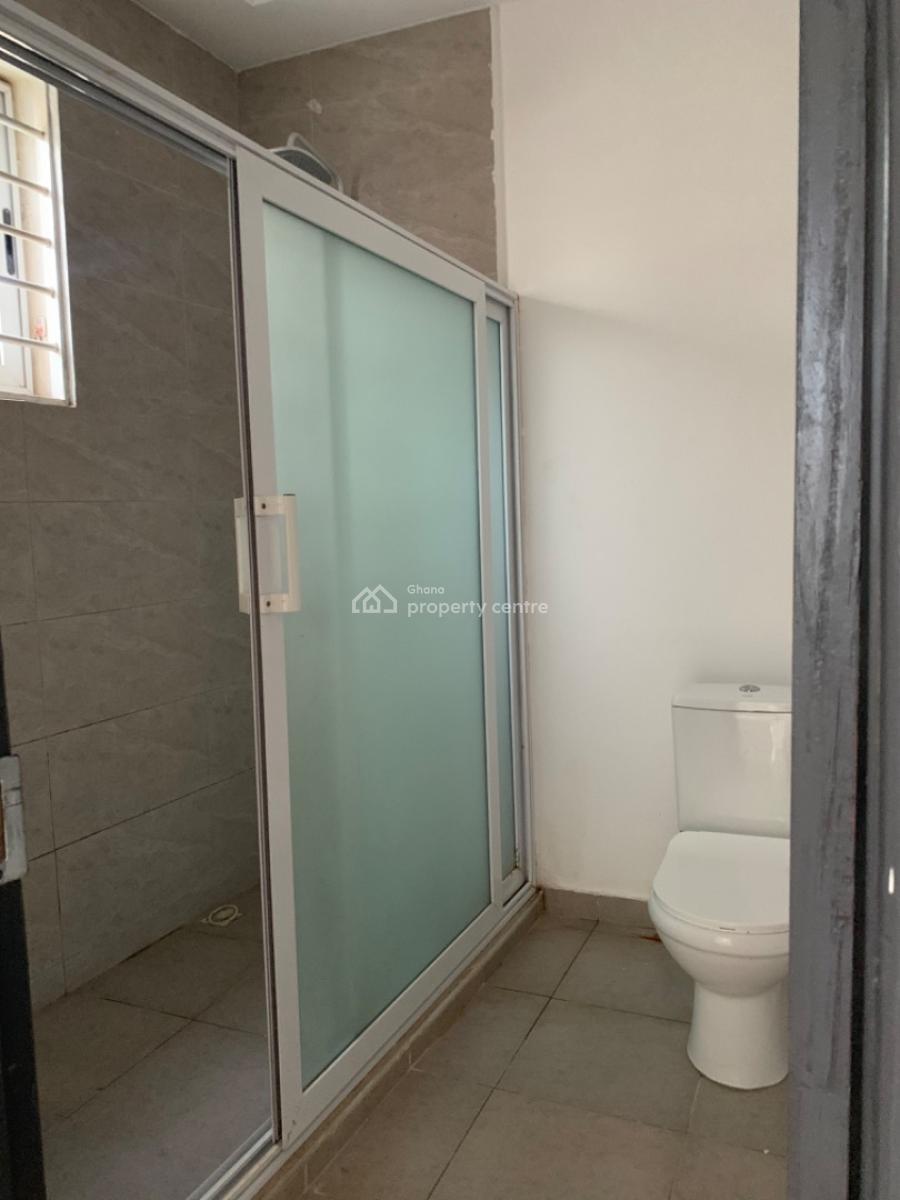 2 Bedroom House, Oyarifa, La Nkwantanang Madina Municipal, Accra, Detached Bungalow for Sale