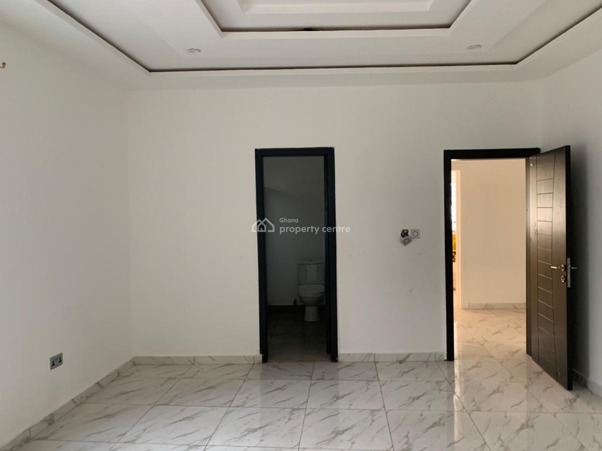 2 Bedroom House, Oyarifa, La Nkwantanang Madina Municipal, Accra, Detached Bungalow for Sale