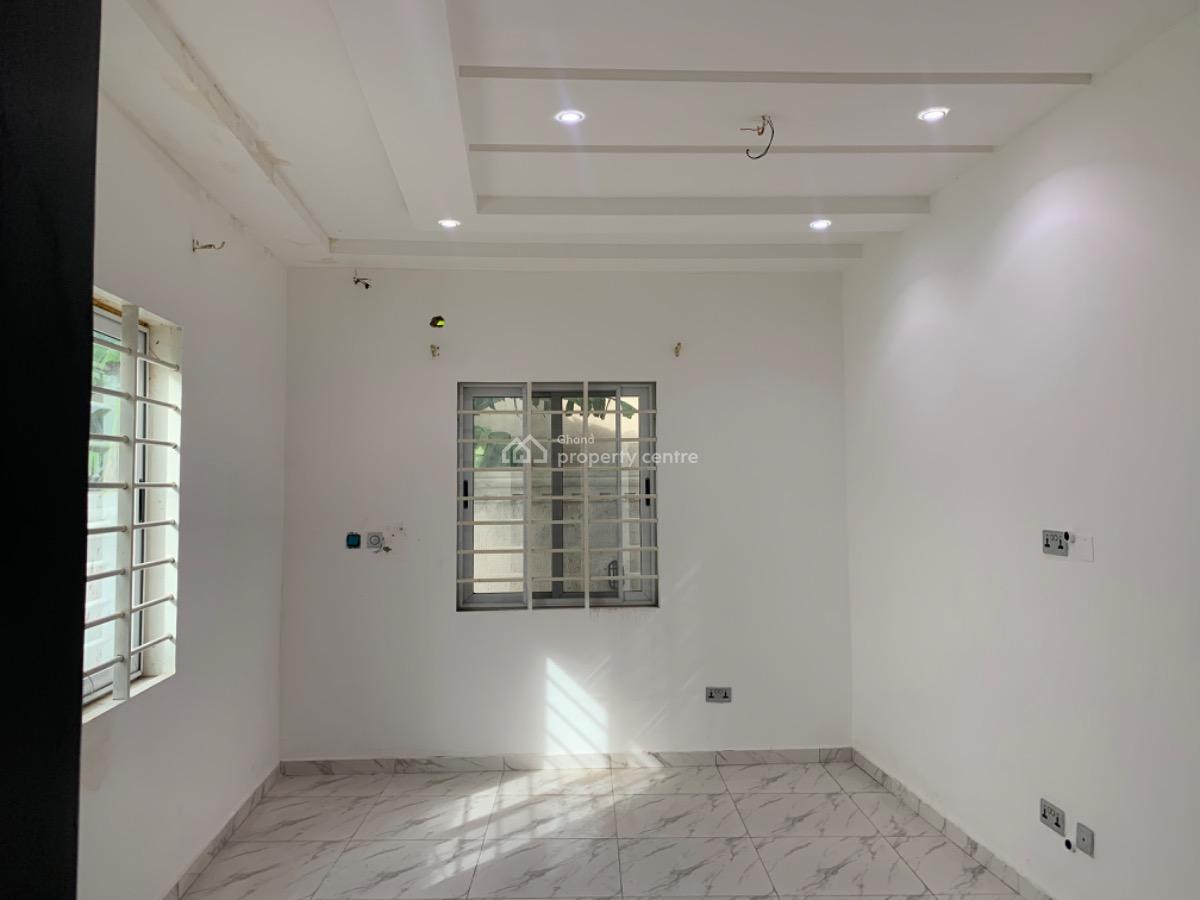 2 Bedroom House, Oyarifa, La Nkwantanang Madina Municipal, Accra, Detached Bungalow for Sale