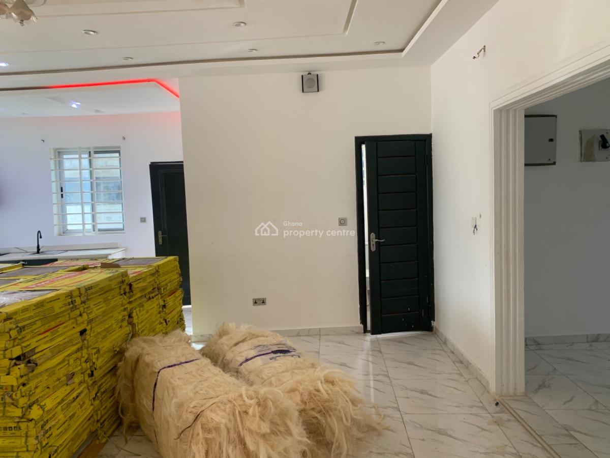 2 Bedroom House, Oyarifa, La Nkwantanang Madina Municipal, Accra, Detached Bungalow for Sale