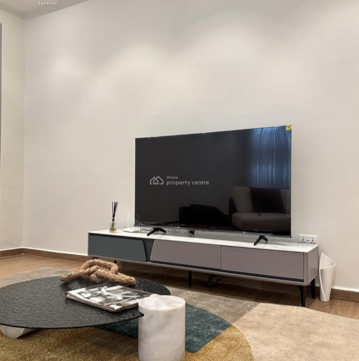 Luxury Apartments with Security, East Airport, East Airport, Airport Residential Area, Accra, Apartment for Rent
