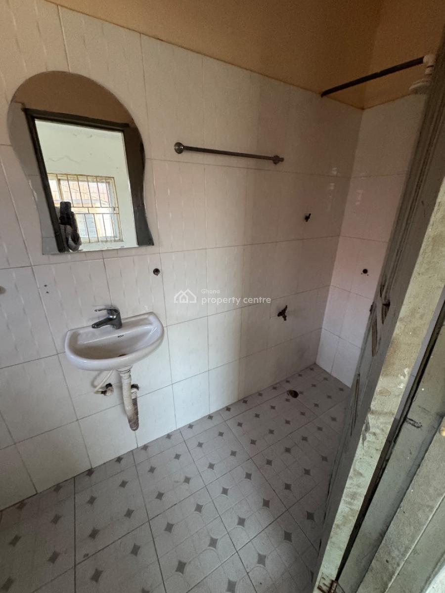 3 Bedroom Self Contain, Lapaz, Lapaz, Accra, Apartment for Rent