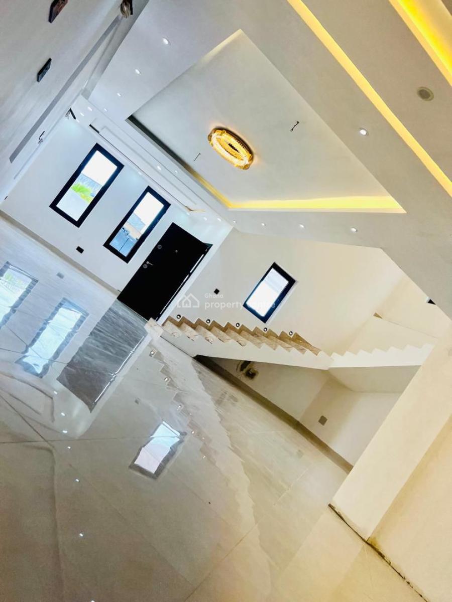 4 Bedroom Hous at Tse Addo, Tse Addo, Tse Addo, Accra, Detached Duplex for Sale