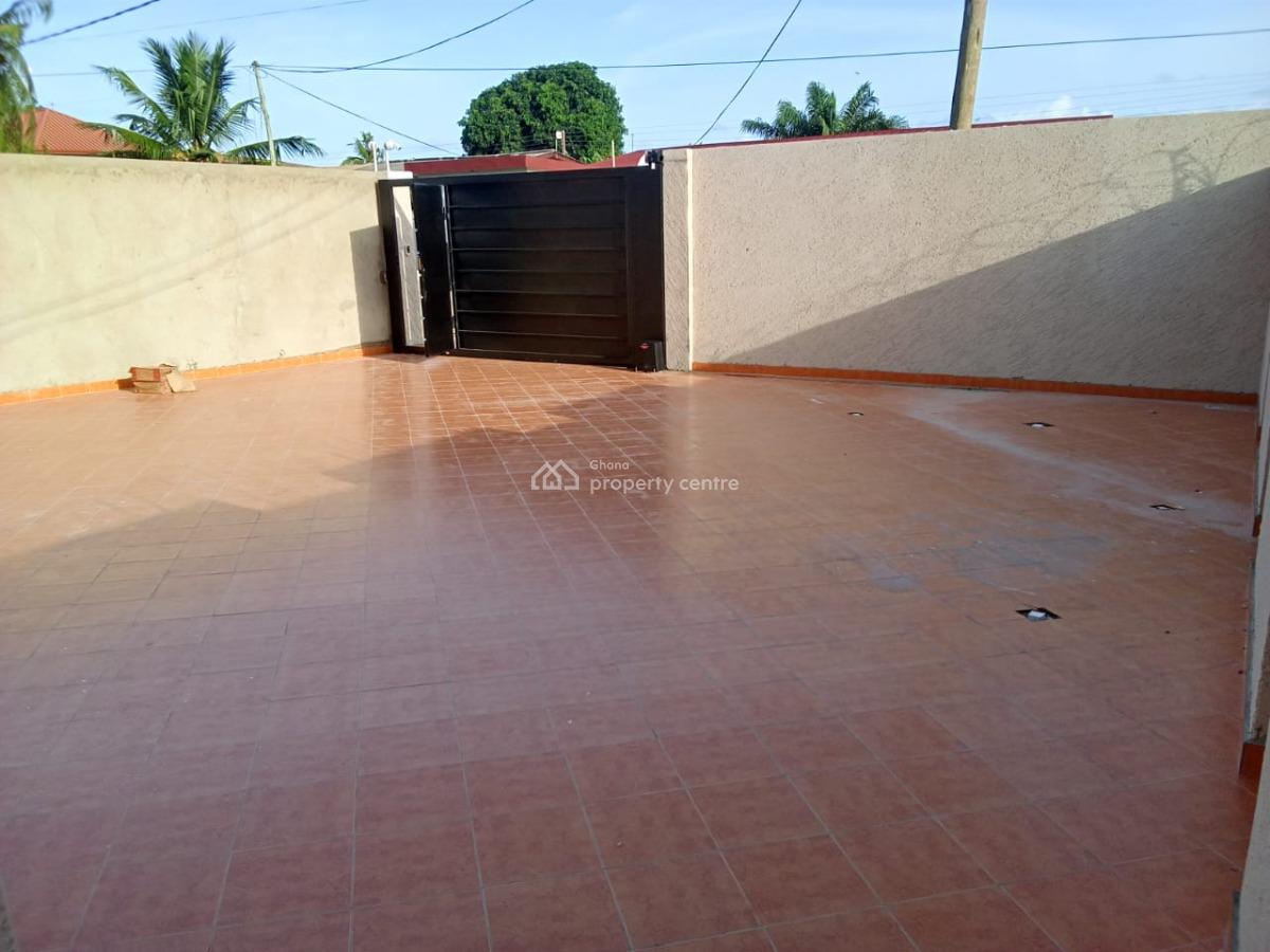 Executive 4 Bedrooms, Dansoman, Accra, House for Sale