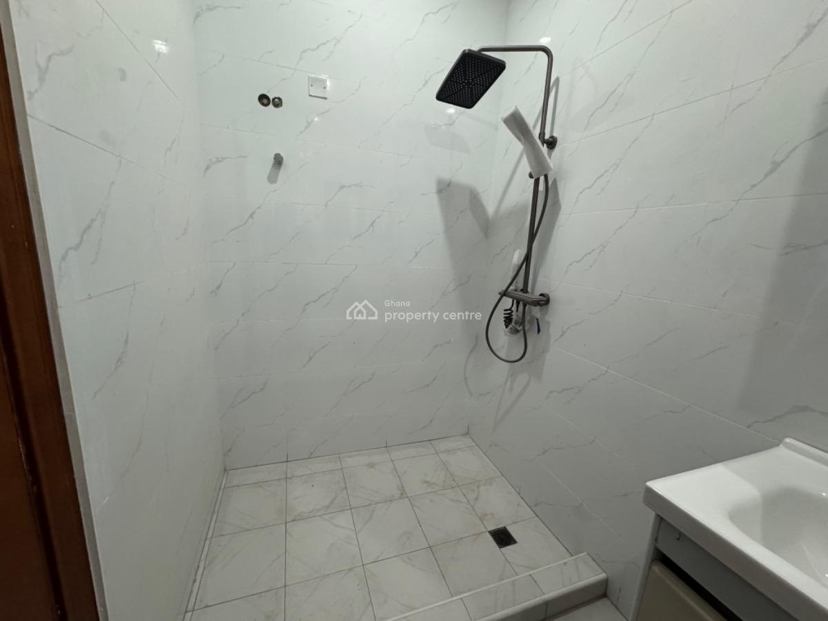 4 Bedrooms Twin House, Koutam Estate, Oyarifa, La Nkwantanang Madina Municipal, Accra, Detached Duplex for Sale