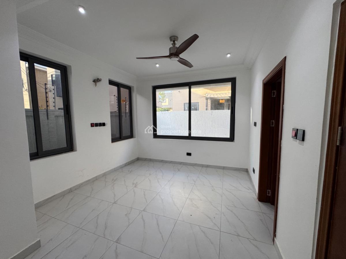 4 Bedrooms Twin House, Koutam Estate, Oyarifa, La Nkwantanang Madina Municipal, Accra, Detached Duplex for Sale