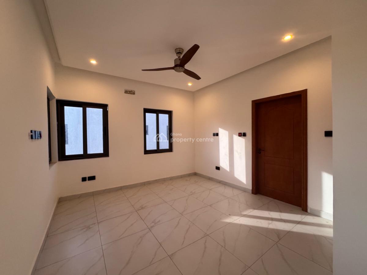 4 Bedrooms Twin House, Koutam Estate, Oyarifa, La Nkwantanang Madina Municipal, Accra, Detached Duplex for Sale