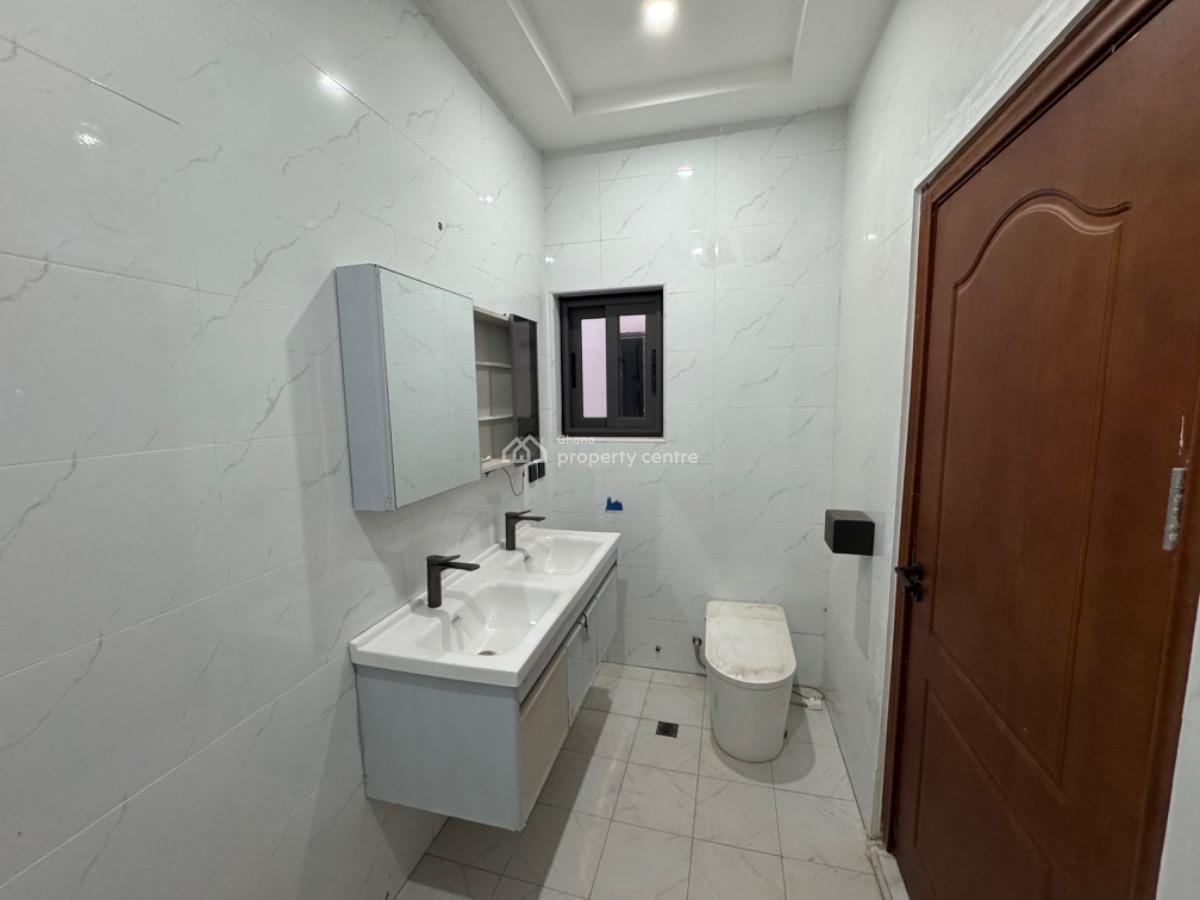 4 Bedrooms Twin House, Koutam Estate, Oyarifa, La Nkwantanang Madina Municipal, Accra, Detached Duplex for Sale