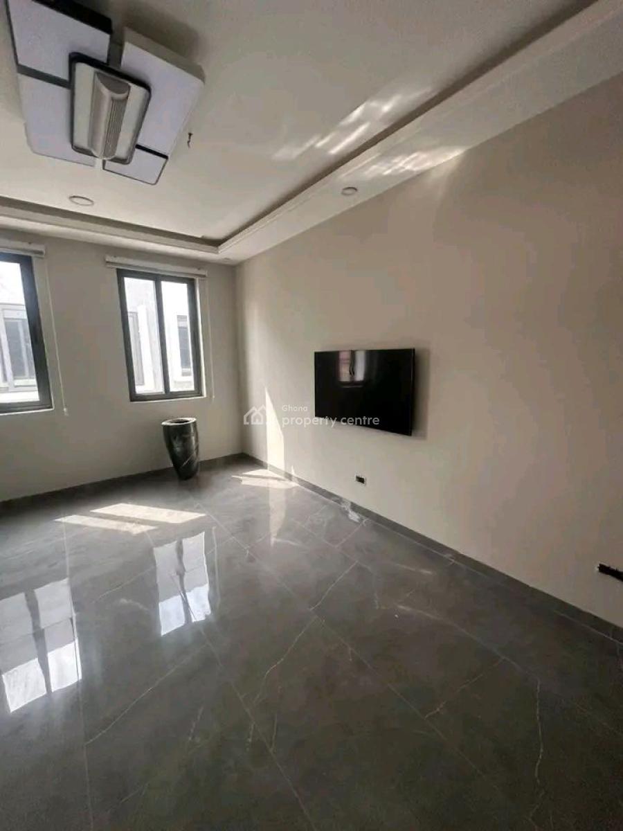 Luxury 4-bedroom Furnished Townhome @ East Airport, East Airport, Airport Residential Area, Accra, Townhouse for Rent