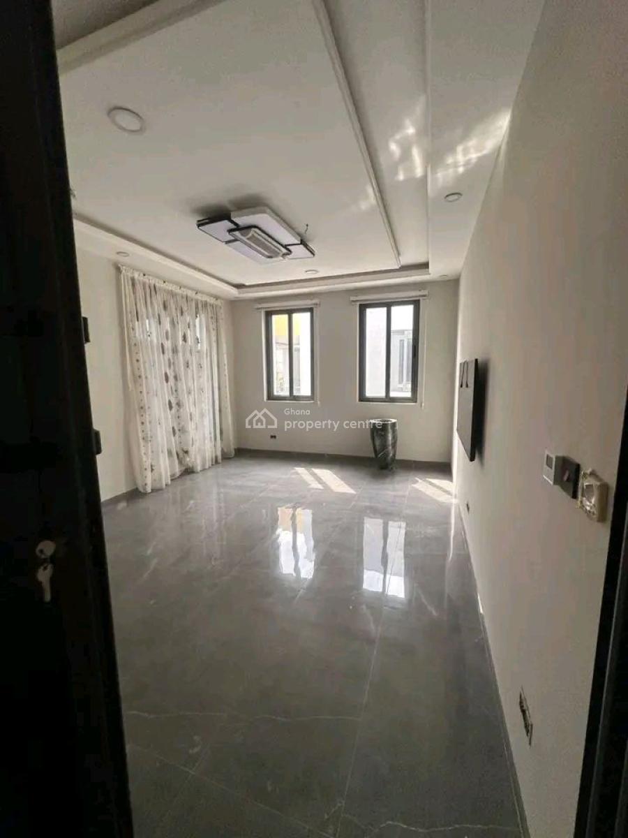 Luxury 4-bedroom Furnished Townhome @ East Airport, East Airport, Airport Residential Area, Accra, Townhouse for Rent