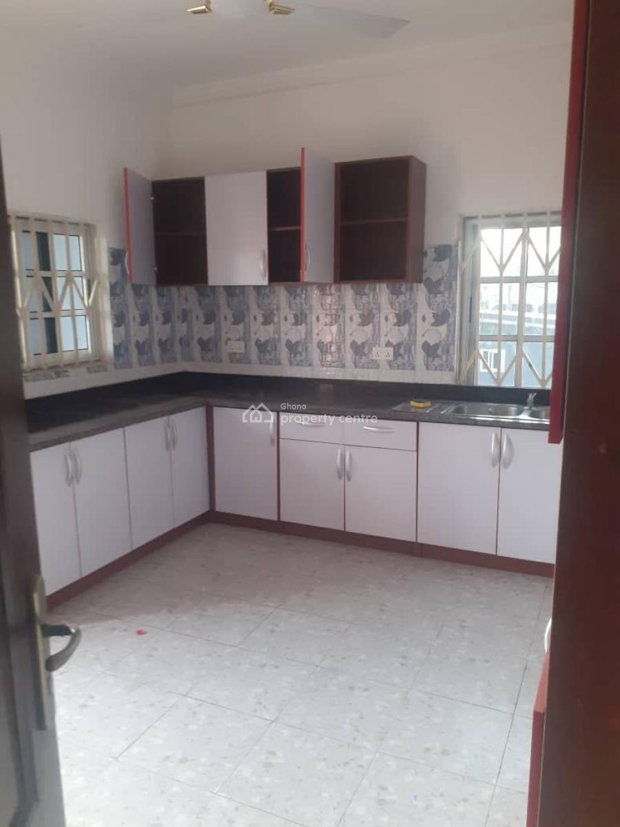 Decent 3-bedroom Flat @tantra Hill, Accra, Tantra Hill, Ga West Municipal, Accra, Apartment for Rent