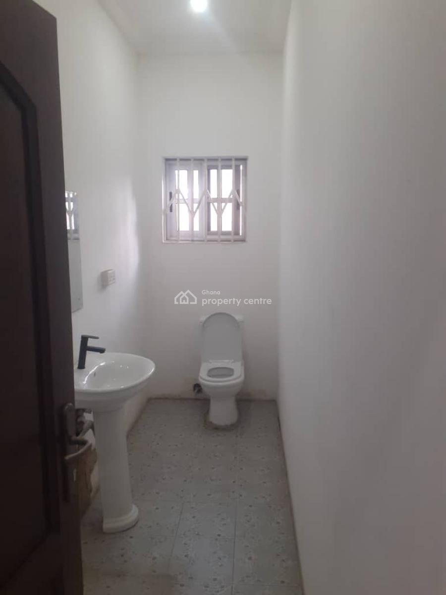 Decent 3-bedroom Flat @tantra Hill, Accra, Tantra Hill, Ga West Municipal, Accra, Apartment for Rent