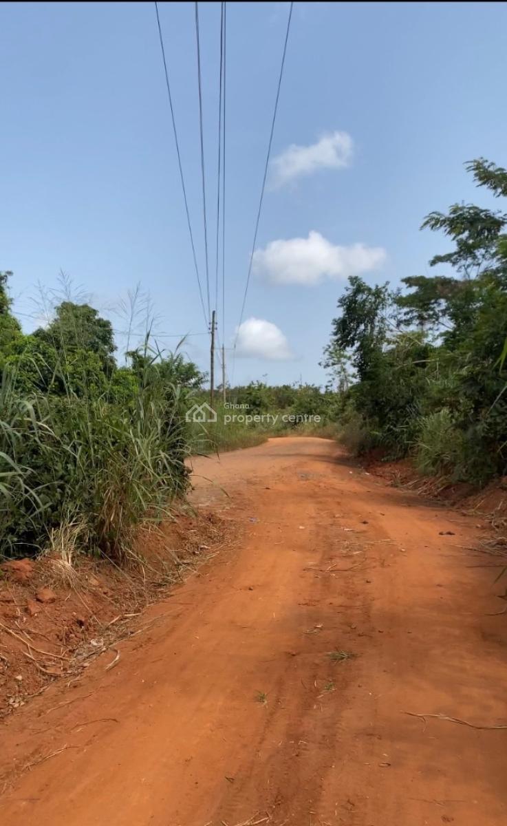 Registered 6 Plots Just Around Safari Valley Eco Park-adukrom,eastern, Safari Valley Eco Park, Akuapim North, Eastern Region, Mixed-use Land for Sale