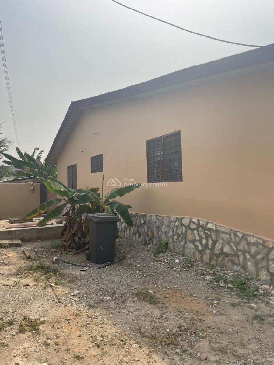Registered 5 Master Brm House at Kasoa, Kakraba, Kasoa, Awutu-senya East, Central Region, Detached Bungalow for Sale
