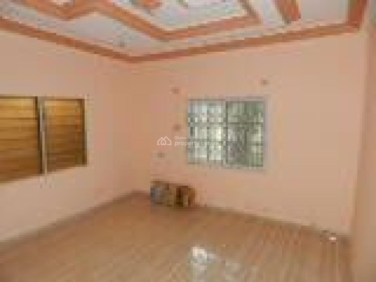 Neat 2 Master Brm House at Buduburam Kasoa, Buduburam, Kasoa, Awutu-senya East, Central Region, Detached Bungalow for Sale