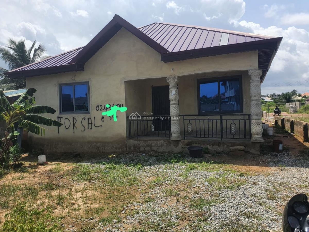 Registered and Roofed 3 Bedroom House, Buduburam, Kasoa, Awutu-senya East, Central Region, Detached Bungalow for Sale
