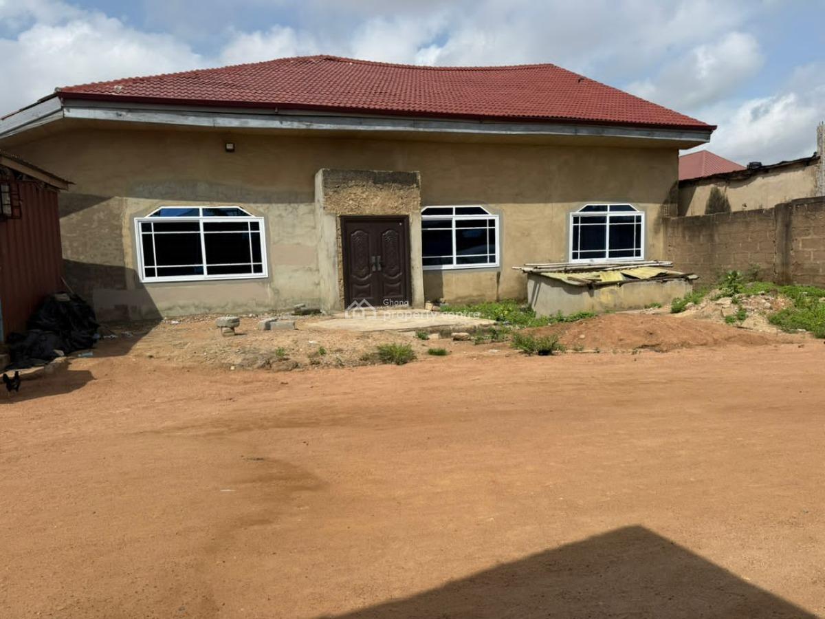Church with 100 People Capacity at Ablekuma Accra, Ablekuma Olebu, Ga Central Municipal, Accra, Church for Sale