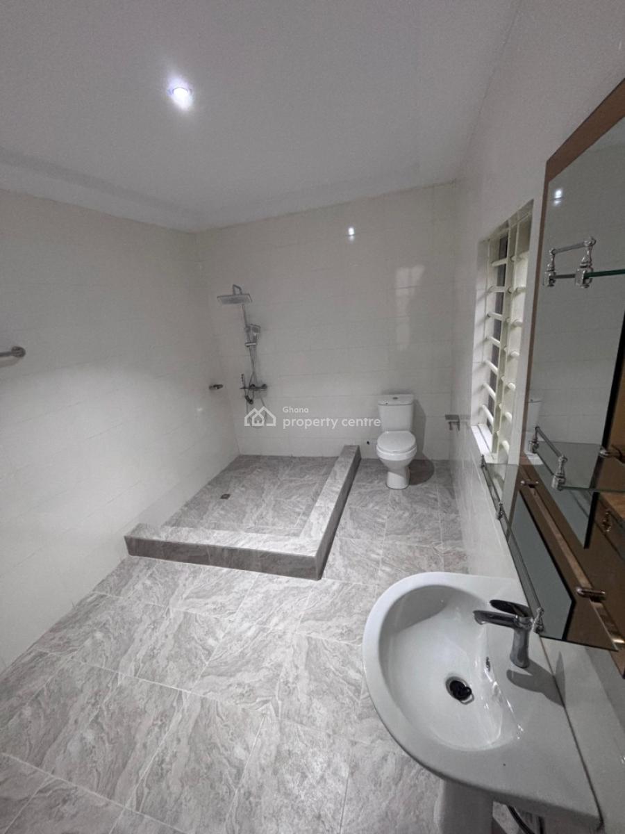 Executive Fully Furnished 5-bedroom House, Kumasi Metropolitan, Ashanti, House for Sale