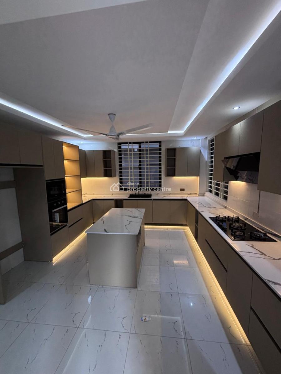 Executive Fully Furnished 4-bedroom House, Kumasi Metropolitan, Ashanti, House for Sale