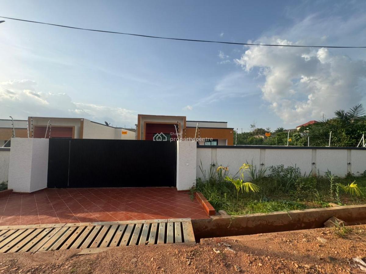 Executive Fully Furnished 4-bedroom House, Kumasi Metropolitan, Ashanti, House for Sale