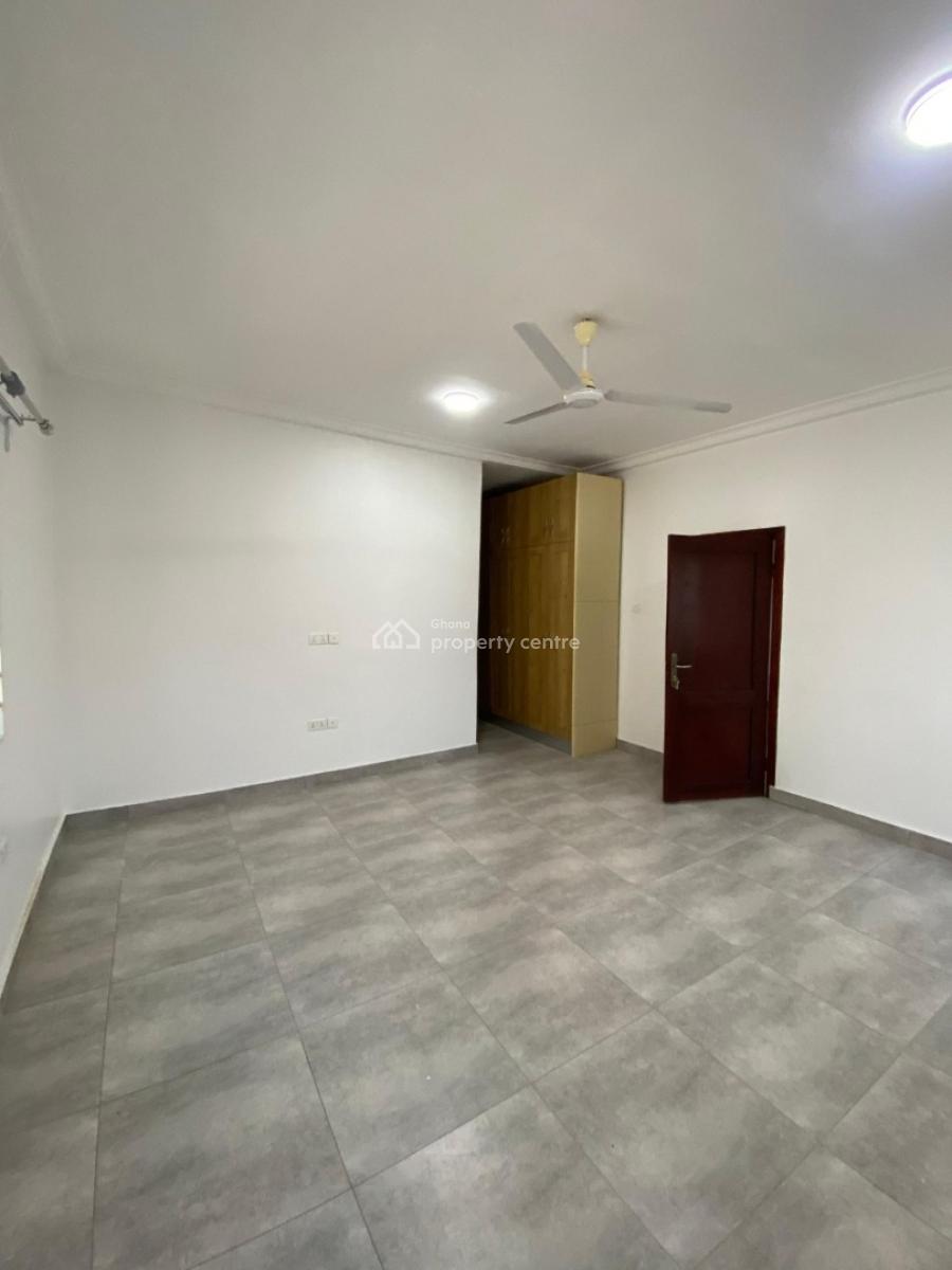 Executive Gated Community 3 Bedroom, East Airport, Airport Residential Area, Accra, Townhouse for Rent