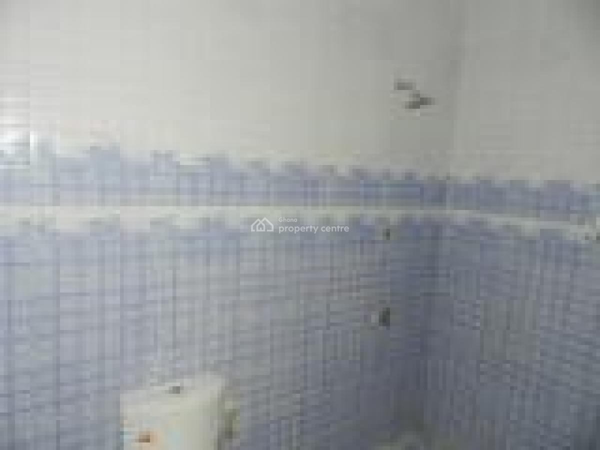 2 Bedrooms House, Budumburam, Kasoa, Awutu-senya East, Central Region, House for Sale