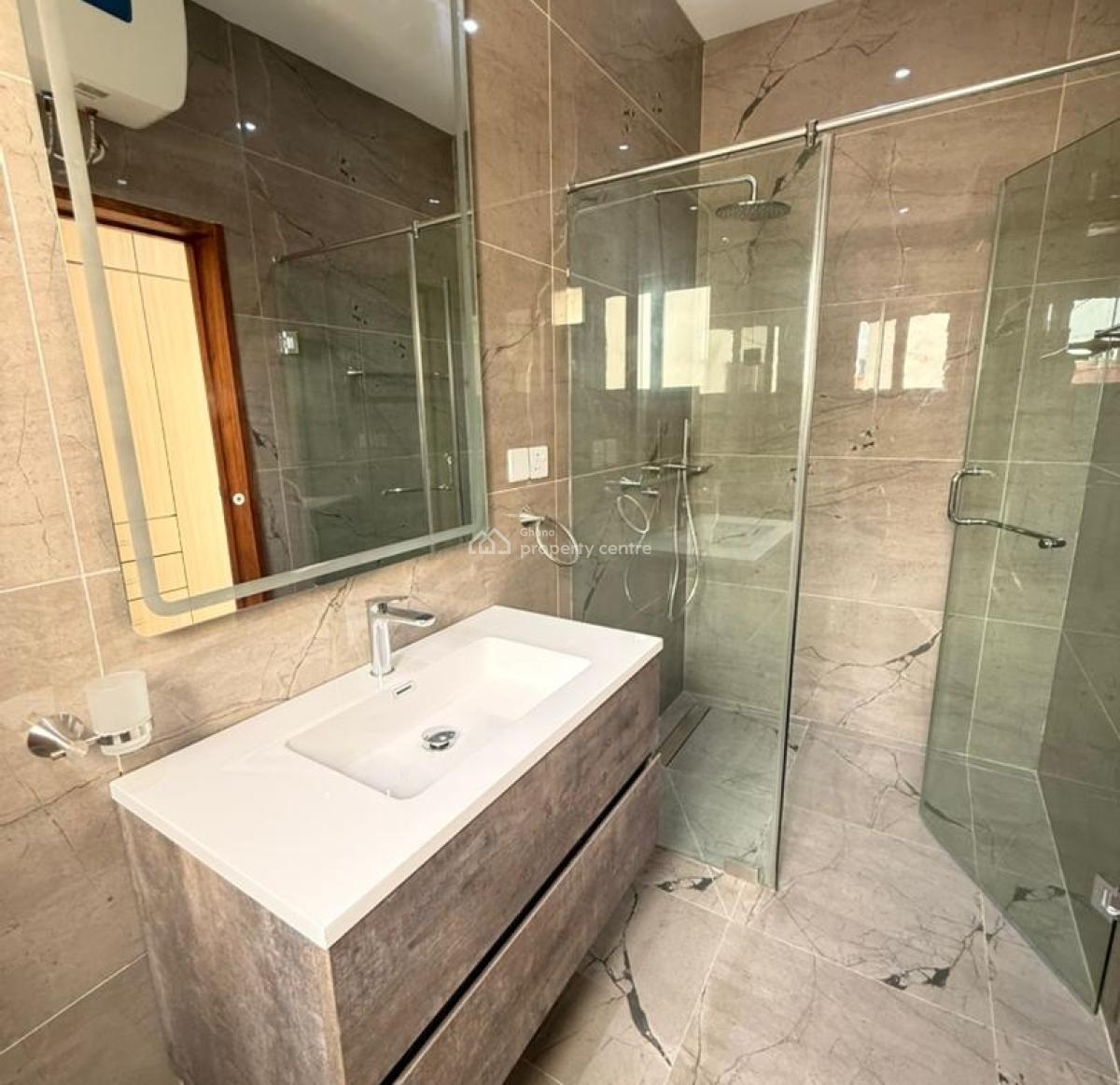 4 Bedroom Townhouse in a Gated Community, East Legon, Accra, Townhouse for Rent