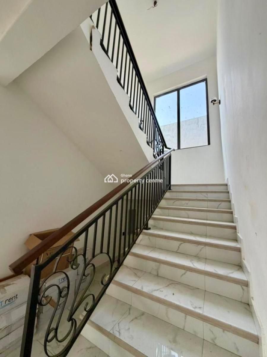 4 Bedroom Townhouse in a Gated Community, East Airport, Airport Residential Area, Accra, Townhouse for Rent
