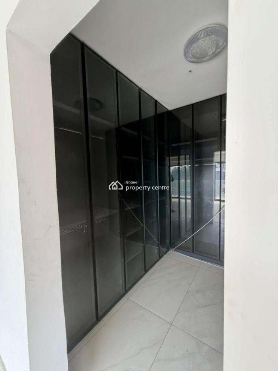 4 Bedroom Townhouse in a Gated Community, East Airport, Airport Residential Area, Accra, Townhouse for Rent