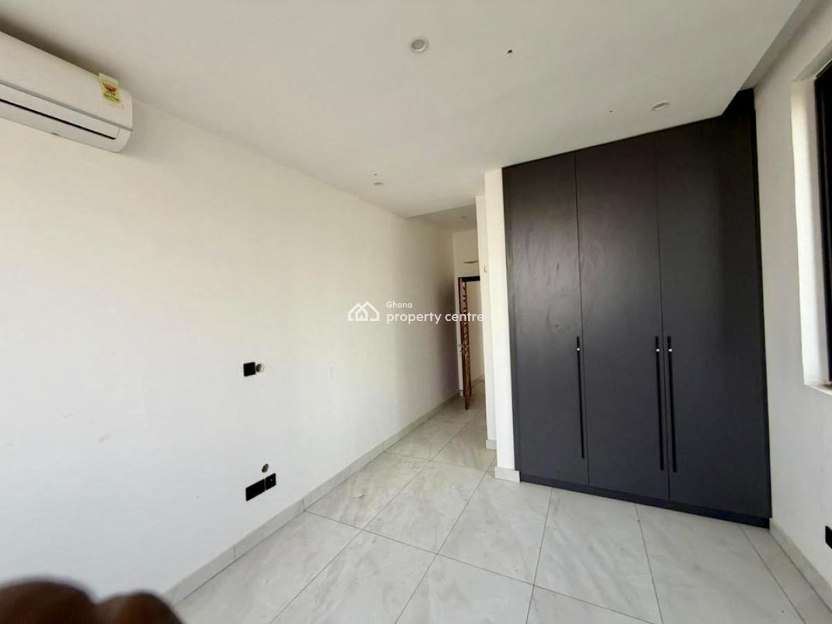 4 Bedroom Townhouse in a Gated Community, East Airport, Airport Residential Area, Accra, Townhouse for Rent