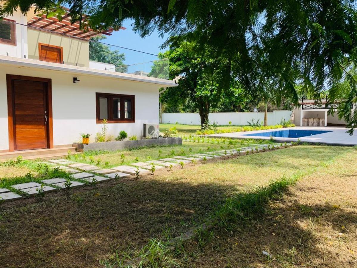 Executive 6 Bedrooms, Airport Residential Area, Accra, House for Rent