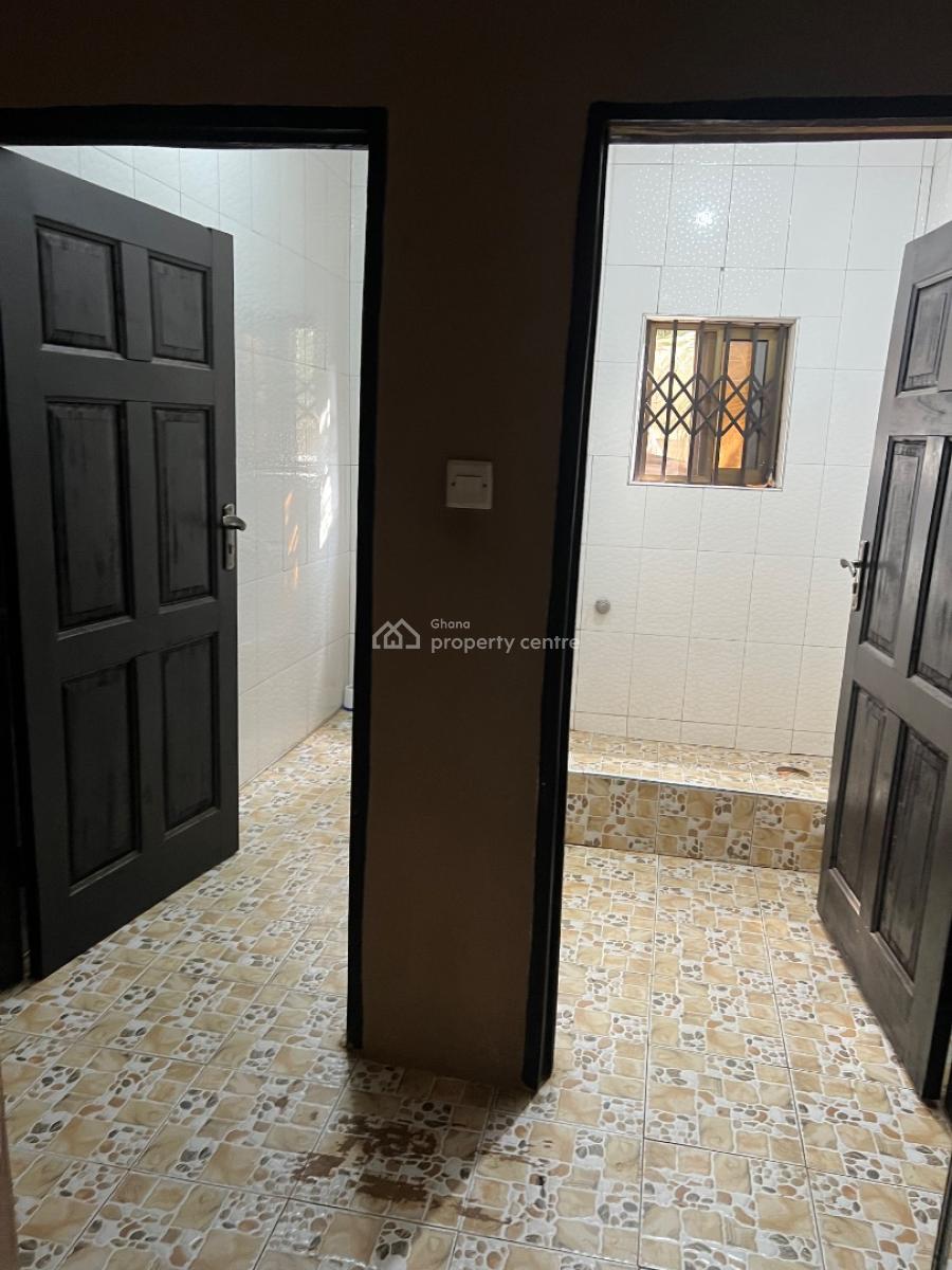 4 Bedroom Full House-- Atasemanso (around The Main Market), Atasemanso, Kwadaso, Kumasi Metropolitan, Ashanti, Detached Bungalow for Rent